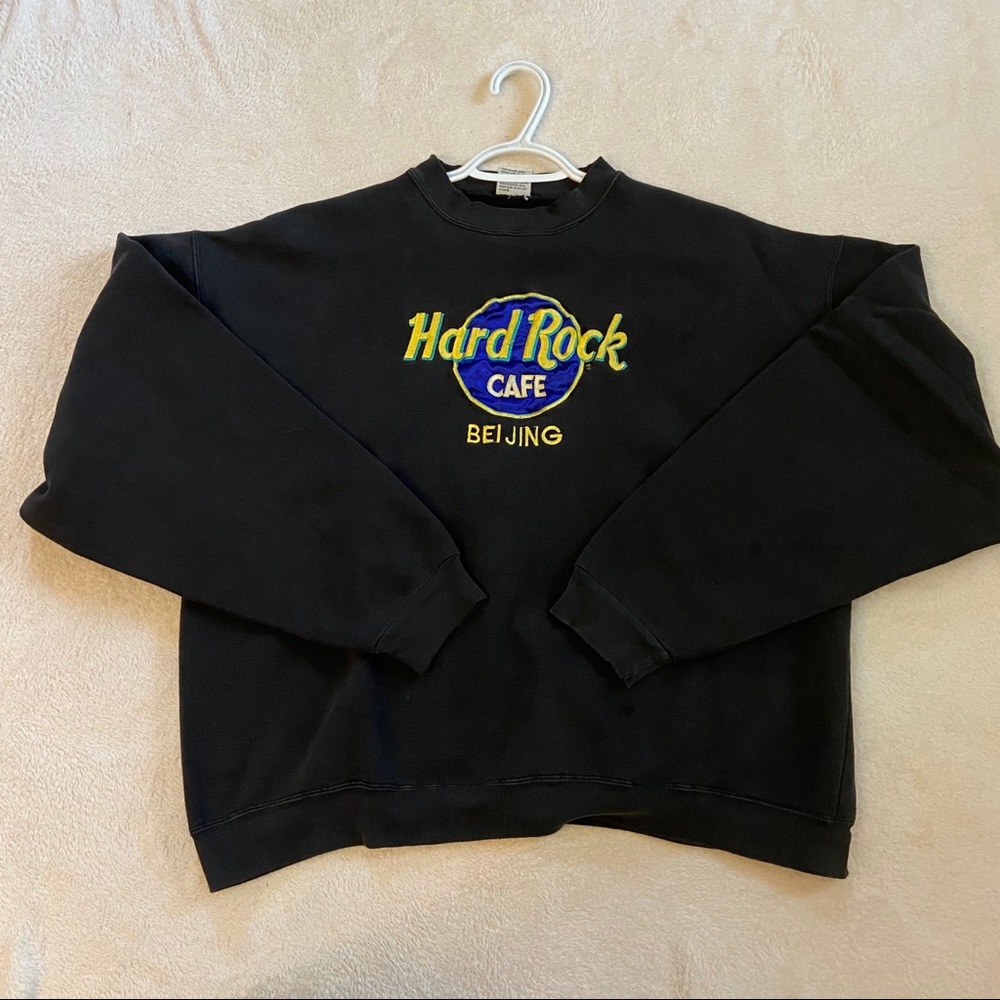 VINTAGE Hard Rock Cafe Beijing Crewneck